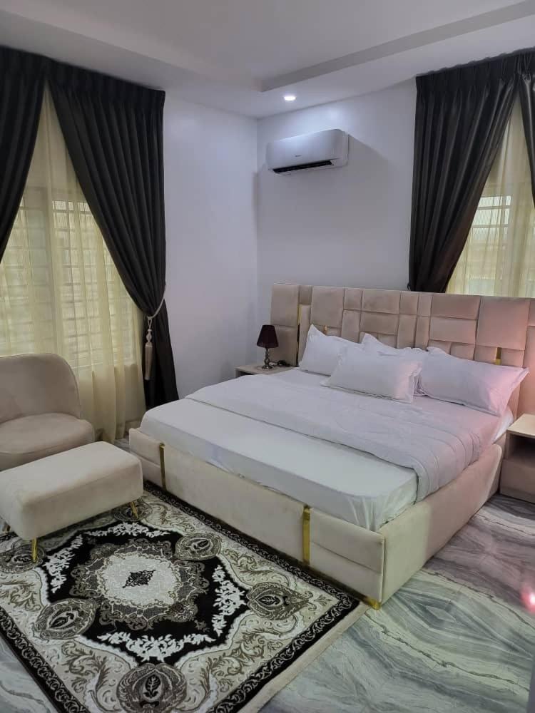 De-Omega Homes - Serviced Apartment Jahi, Abuja Exterior photo